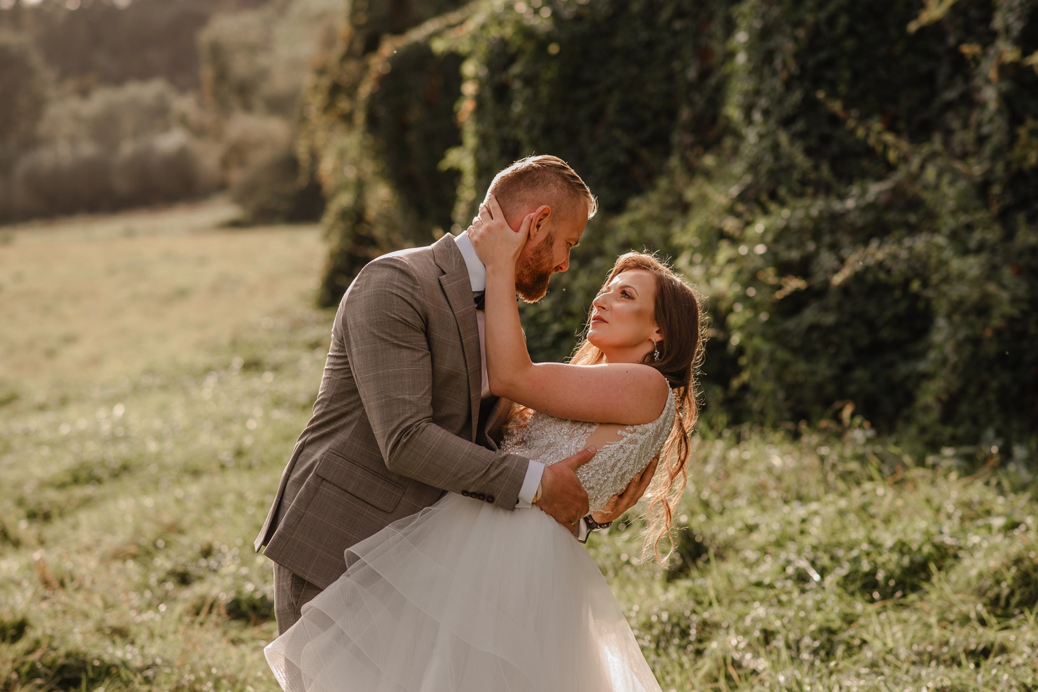 Sesja-plenerowa-naturalna-kraków-katowice-fotografia-ślubna