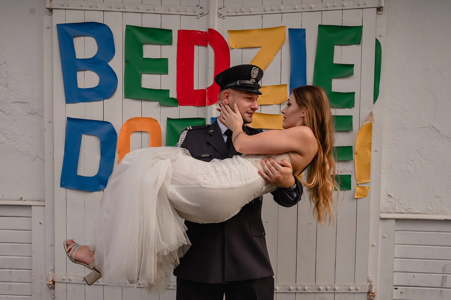 Sesja-ślubna-w-mieście-fotografia-ślubna